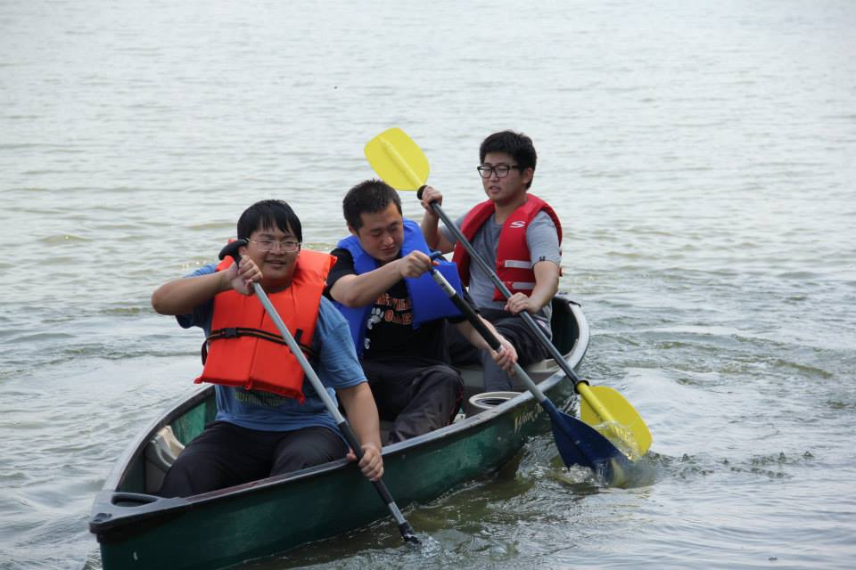 Canoeing2