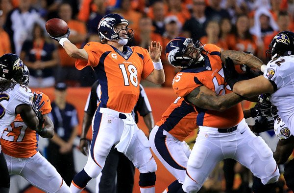 Peyton Manning ties a single game record with 7 Touchdown passes.